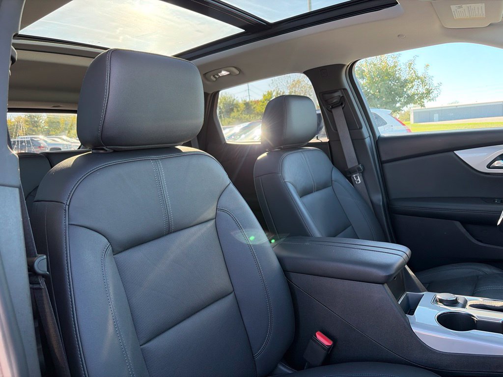 Used 2021 Chevrolet Blazer LT w/ Sound & Technology Package FWD image 31