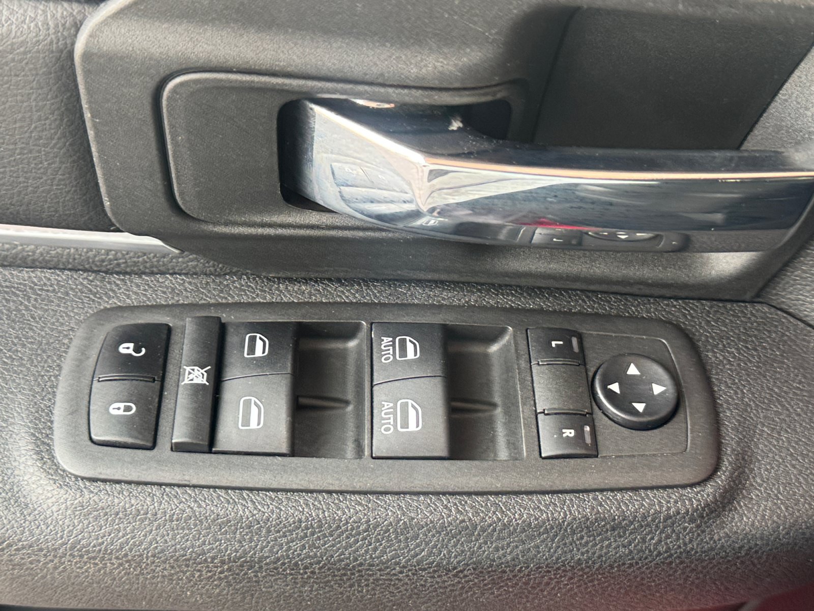 Used 2022 RAM 1500 Warlock w/ Electronics Group AWD/4WD image 17
