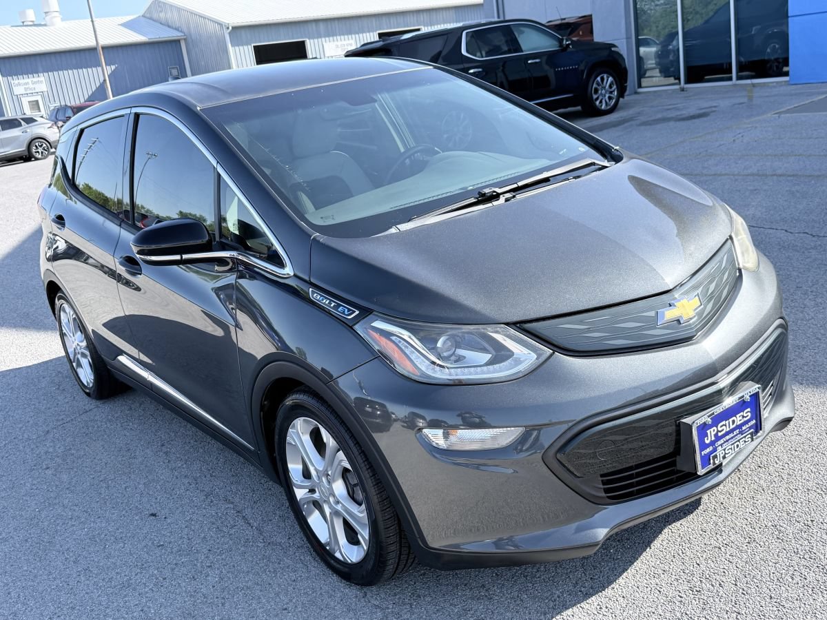 Used 2017 Chevrolet Bolt LT FWD image 3
