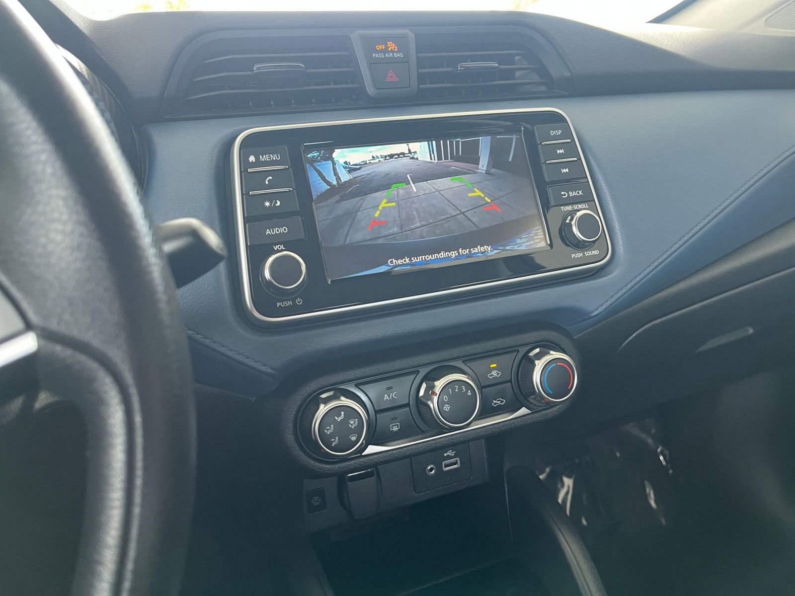 Used 2025 Nissan Versa SV FWD image 24