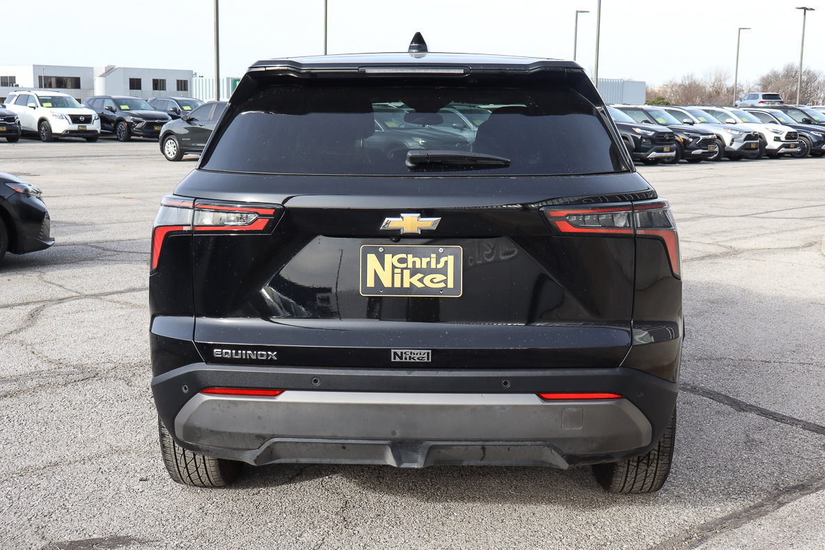 Used 2025 Chevrolet Equinox LT FWD image 5