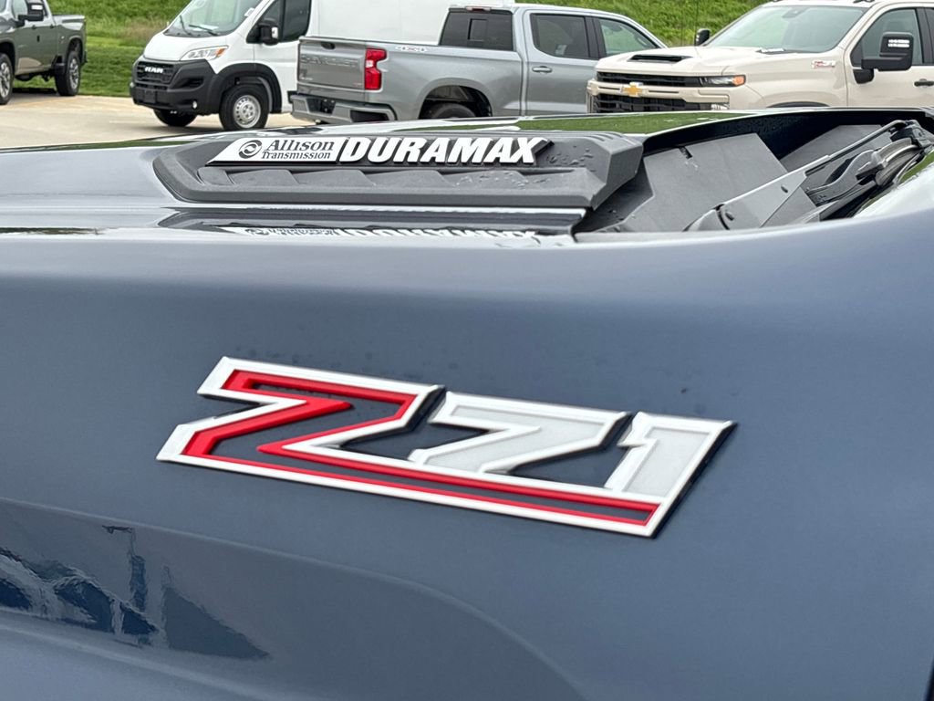 Used 2023 Chevrolet Silverado 2500 LTZ AWD/4WD image 38