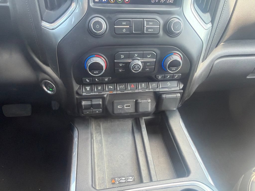 Certified 2022 Chevrolet Silverado 3500 LTZ w/ LTZ Convenience Package AWD/4WD image 24
