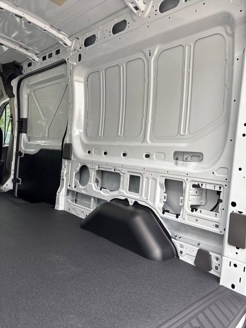 New 2025 Ford Transit 250 148 Medium Roof image 13