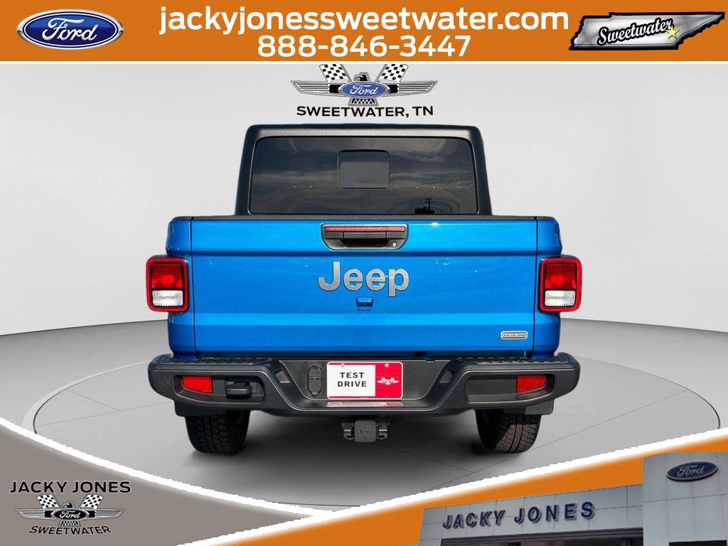 Used 2023 Jeep Gladiator Overland w/ Popular Equipment Package AWD/4WD image 4