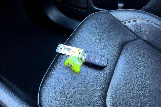 Certified 2025 Jeep Compass Limited image 11