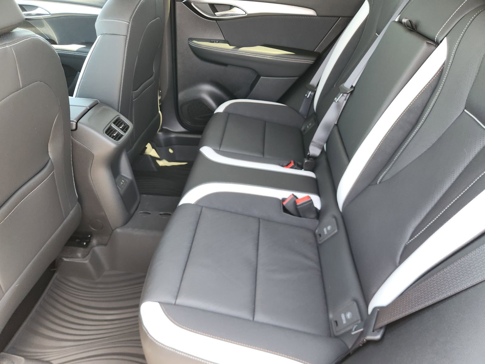 New 2026 Buick Envision Sport Touring image 35