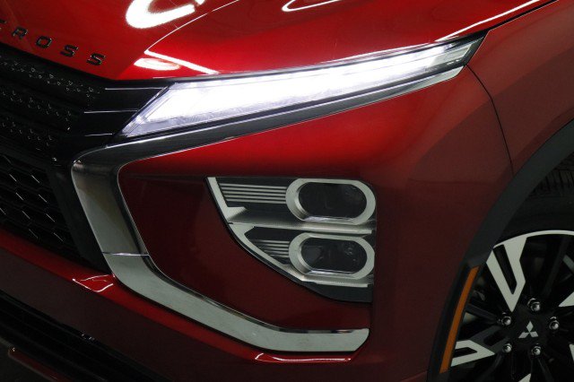 New 2026 Mitsubishi Eclipse Cross SEL AWD/4WD image 2