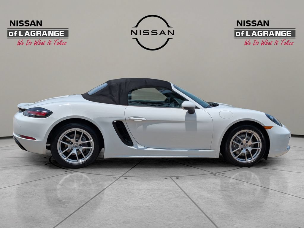 Used 2018 Porsche 718 Boxster RWD image 4