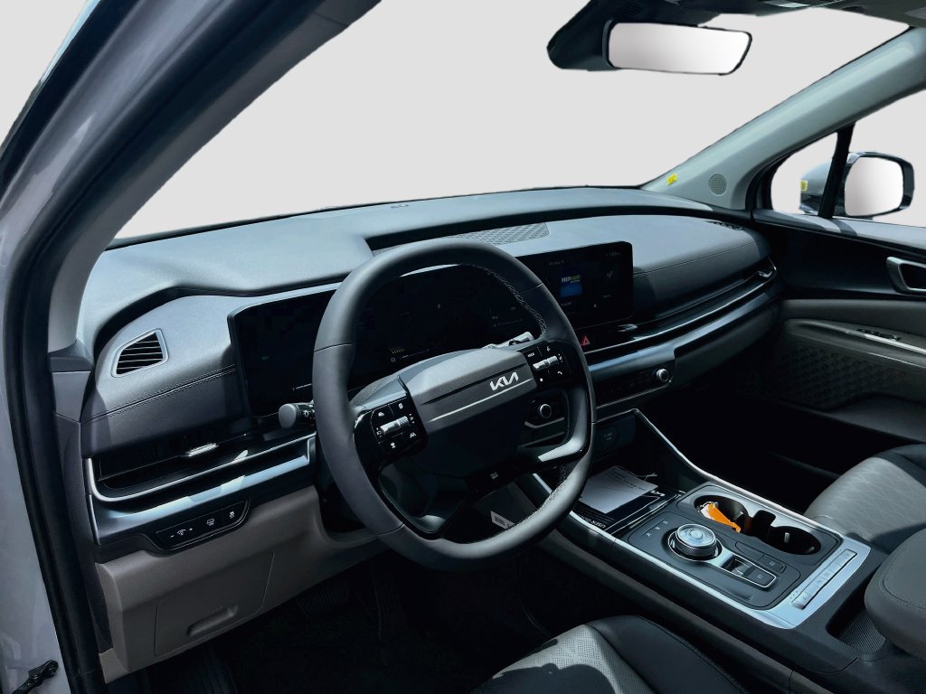 New 2027 Kia Carnival LXS FWD image 16