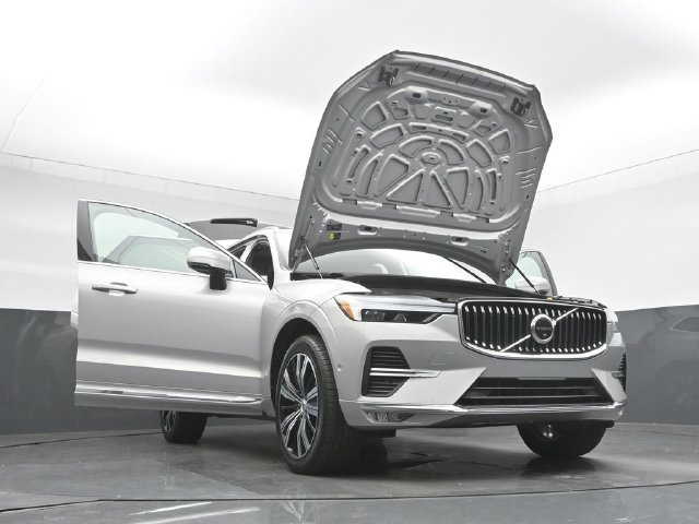 Used 2023 Volvo XC60 B5 Plus w/ Protection Package FWD image 49