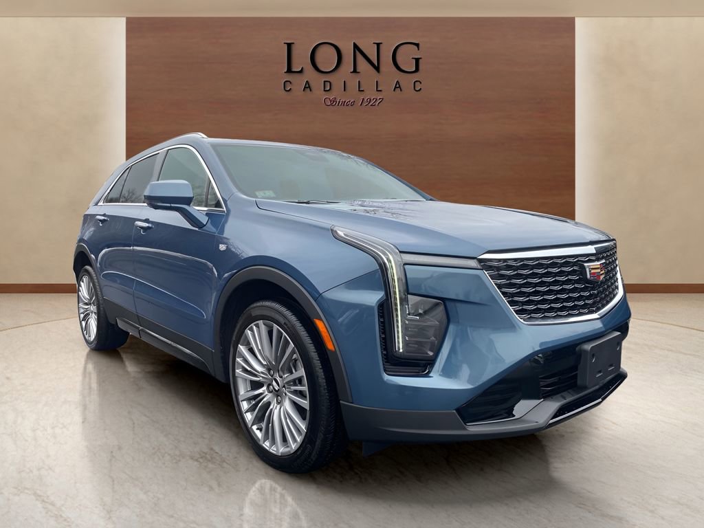 Used 2024 Cadillac XT4 Premium Luxury w/ Active Safety Package image 7