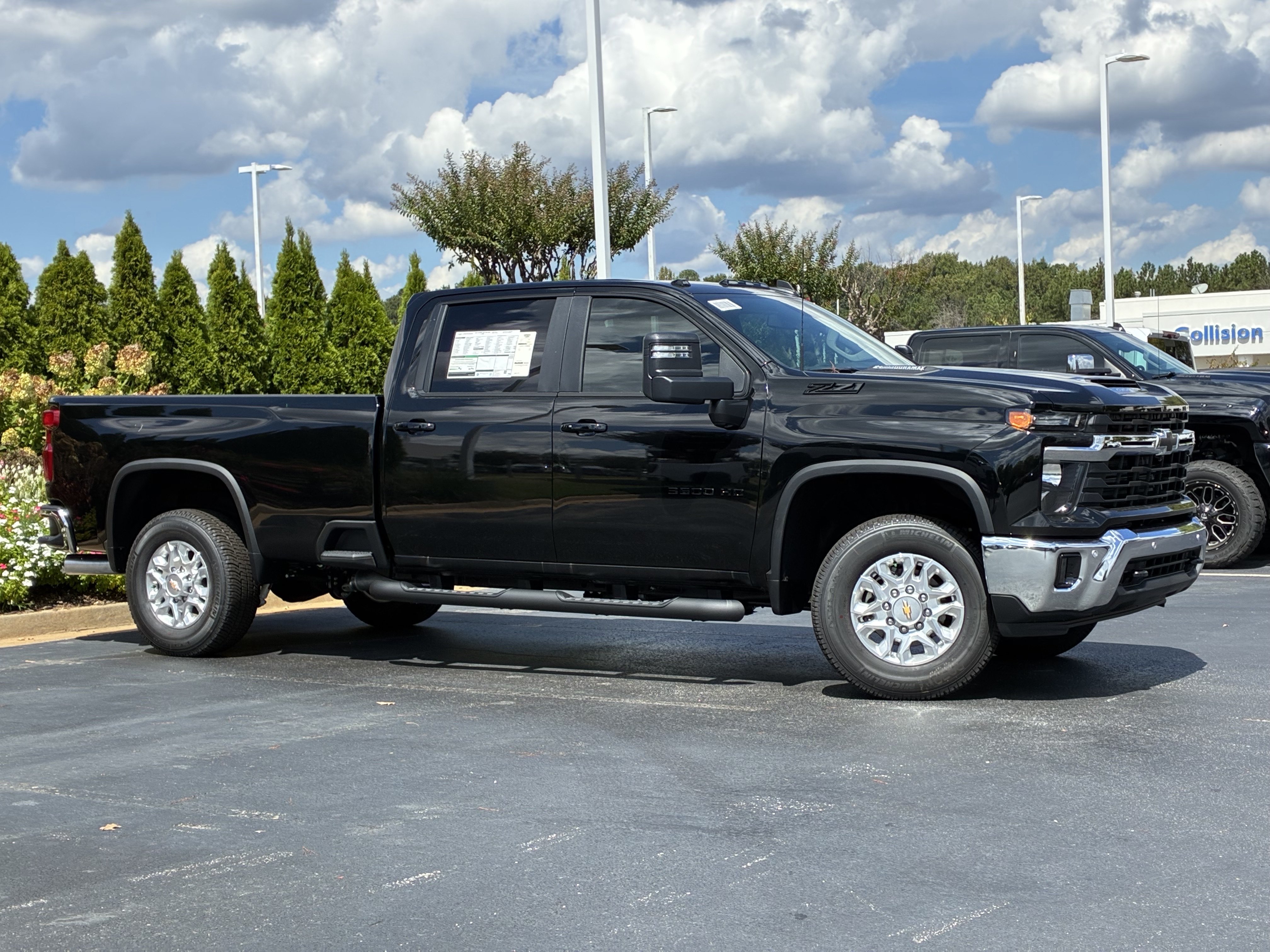 New 2026 Chevrolet Silverado 3500 LT w/ All Star Edition AWD/4WD image 3