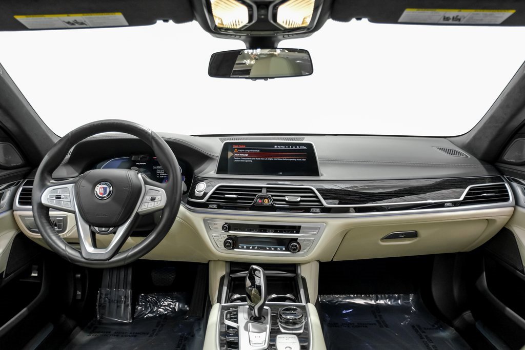 Used 2021 BMW ALPINA B7 xDrive image 13