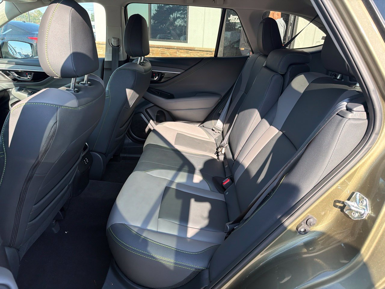 Used 2025 Subaru Outback Onyx Edition AWD/4WD image 6