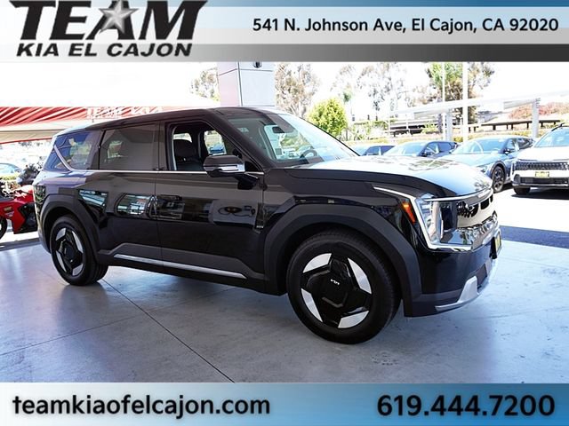 Certified 2024 Kia EV9 Light Long Range RWD image 9