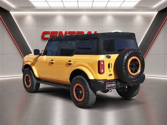 Used 2022 Ford Bronco Outer Banks AWD/4WD image 3