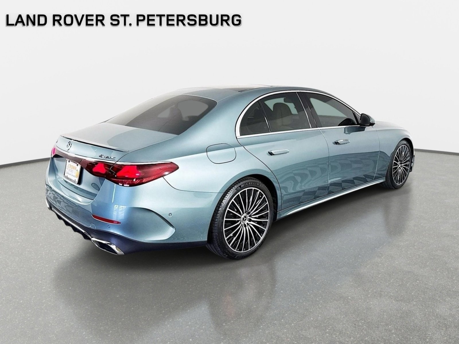 Used 2025 Mercedes-Benz E 450 4MATIC Sedan image 6