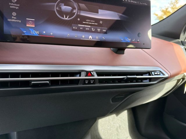 New 2026 BMW iX xDrive45 w/ M Sport Package image 30