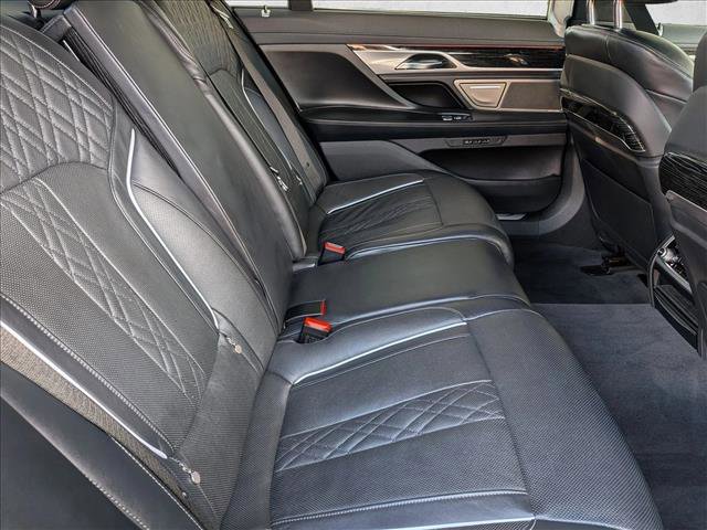 Used 2022 BMW 740i xDrive w/ M Sport Package image 22