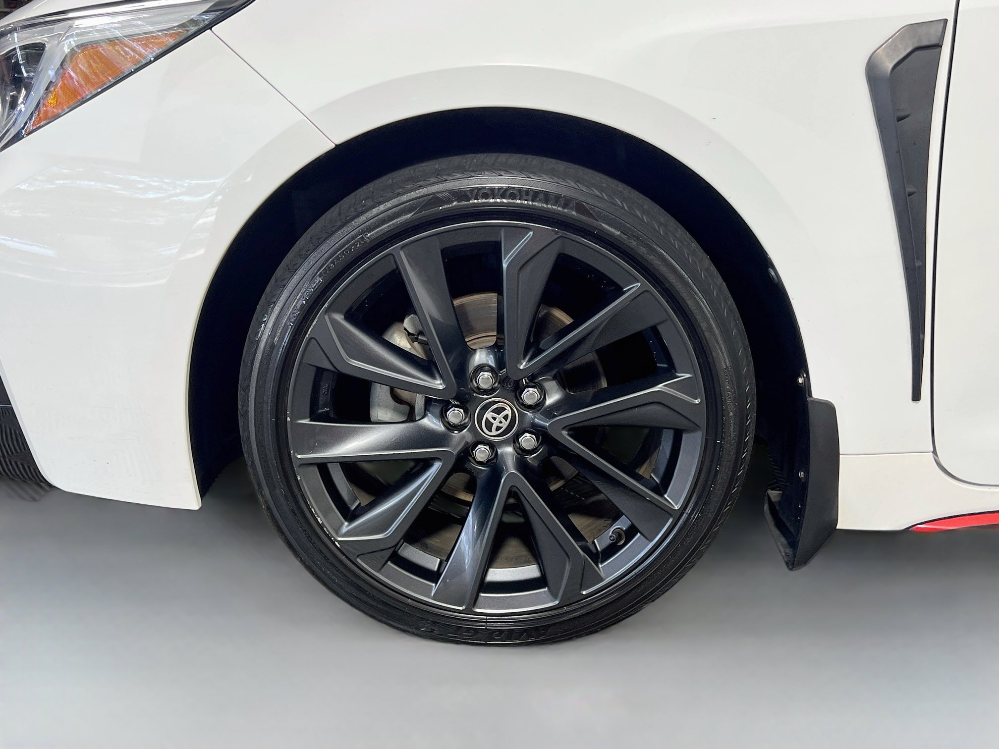 Used 2023 Toyota Corolla SE FWD image 14
