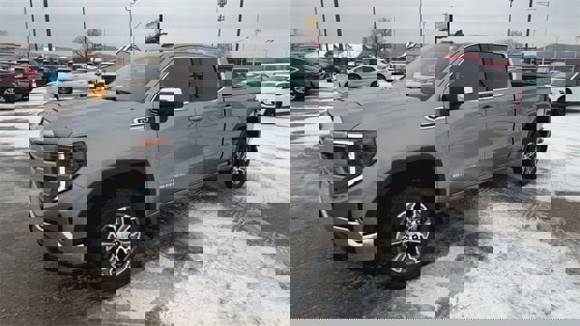New 2026 GMC Sierra 1500 SLE image 36