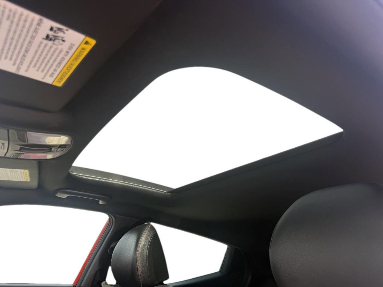 Used 2019 Hyundai Veloster 2.0 Premium image 7