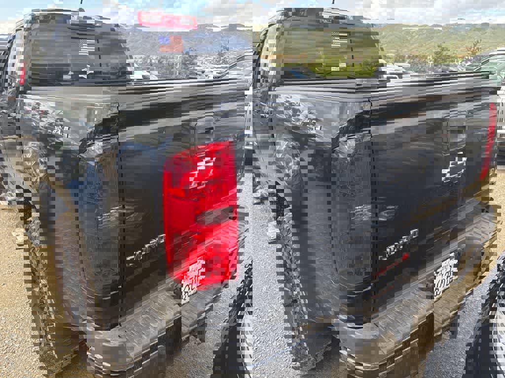 Used 2016 Chevrolet Colorado LT w/ Midnight Edition AWD/4WD image 5