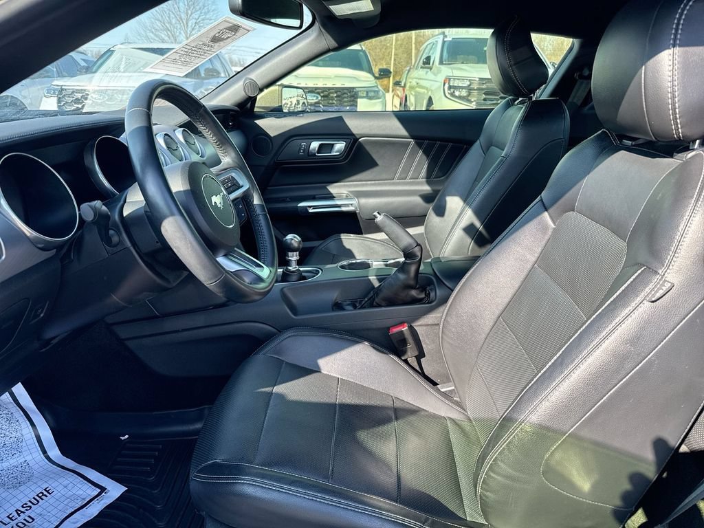 Used 2018 Ford Mustang GT Premium RWD image 19
