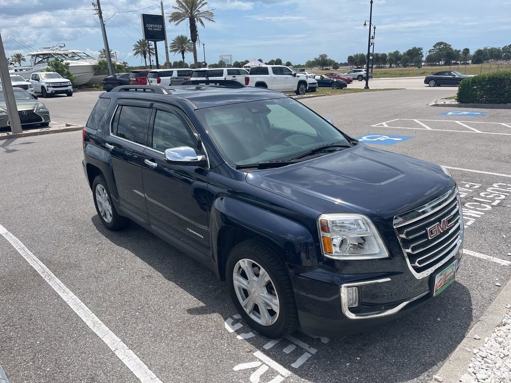 Used 2017 GMC Terrain SLE w/ Technology Package AWD/4WD image 5