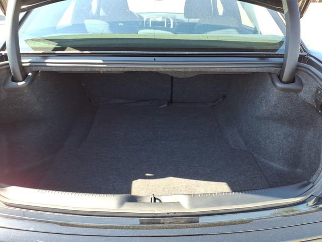 Used 2023 Chrysler 300 Touring w/ Sport Appearance Package RWD image 9