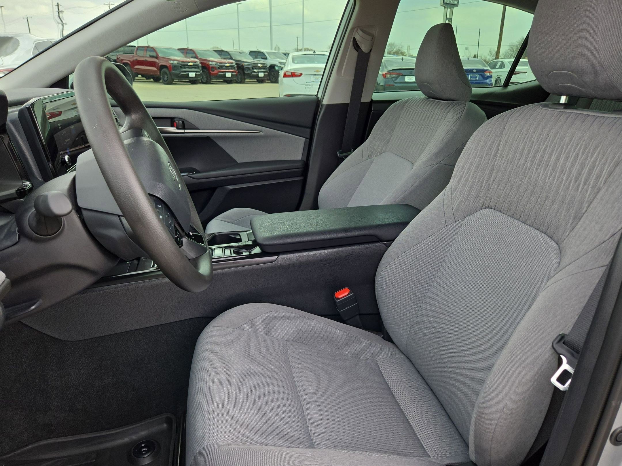 Used 2026 Toyota Camry LE FWD image 10