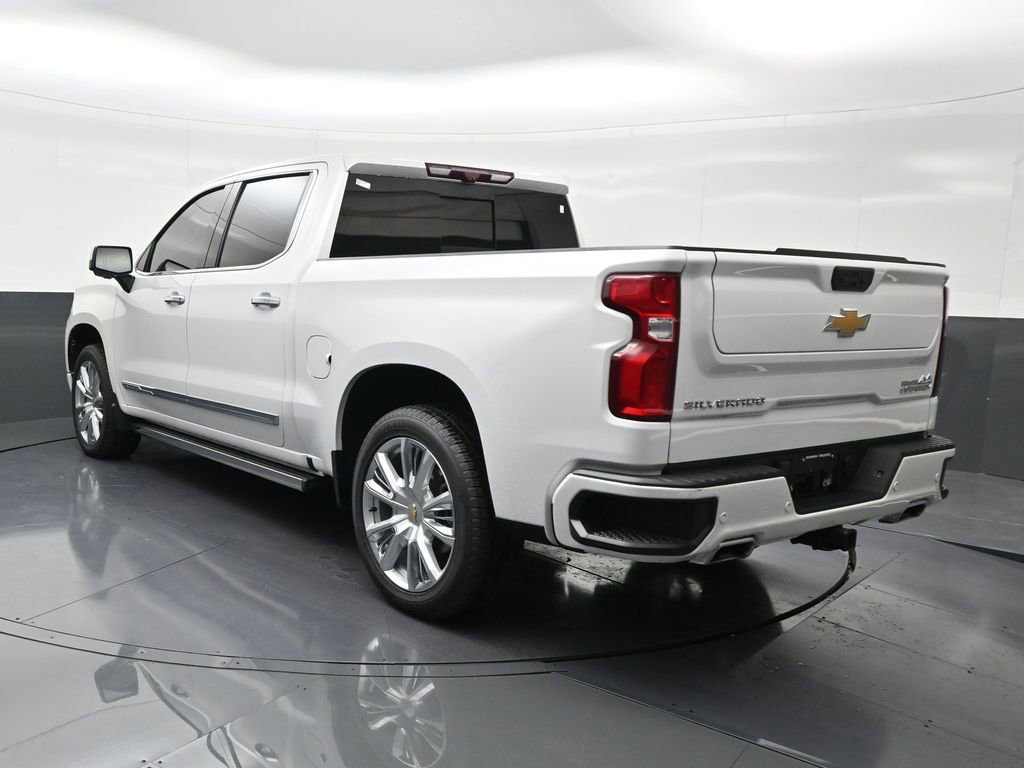 Used 2023 Chevrolet Silverado 1500 High Country w/ High Country Premium Package image 3
