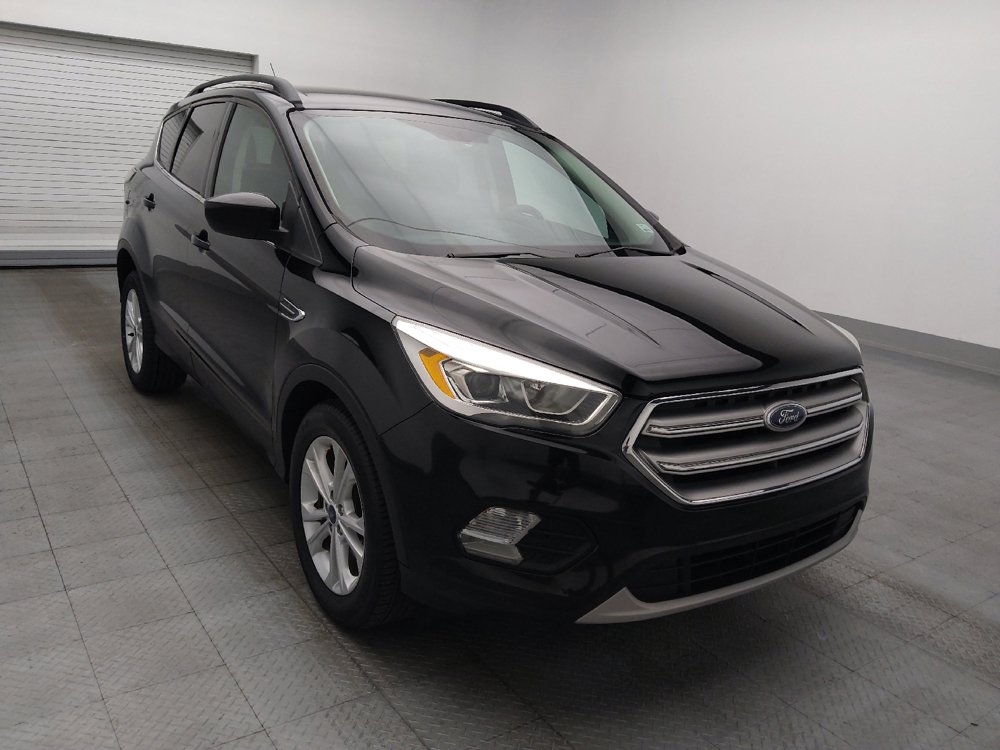 Used 2017 Ford Escape SE w/ Equipment Group 201A FWD image 13