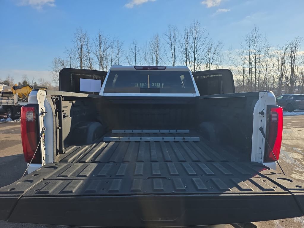 Used 2024 GMC Sierra 2500 Denali w/ Denali Reserve Package image 12