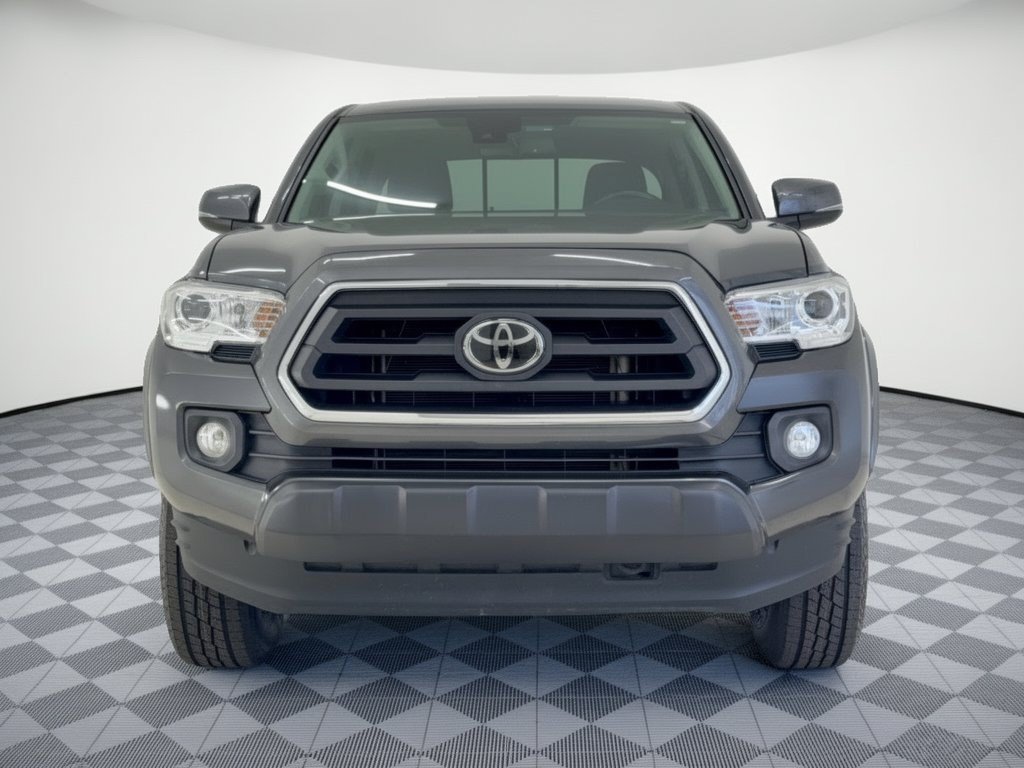 Used 2022 Toyota Tacoma SR5 RWD image 6