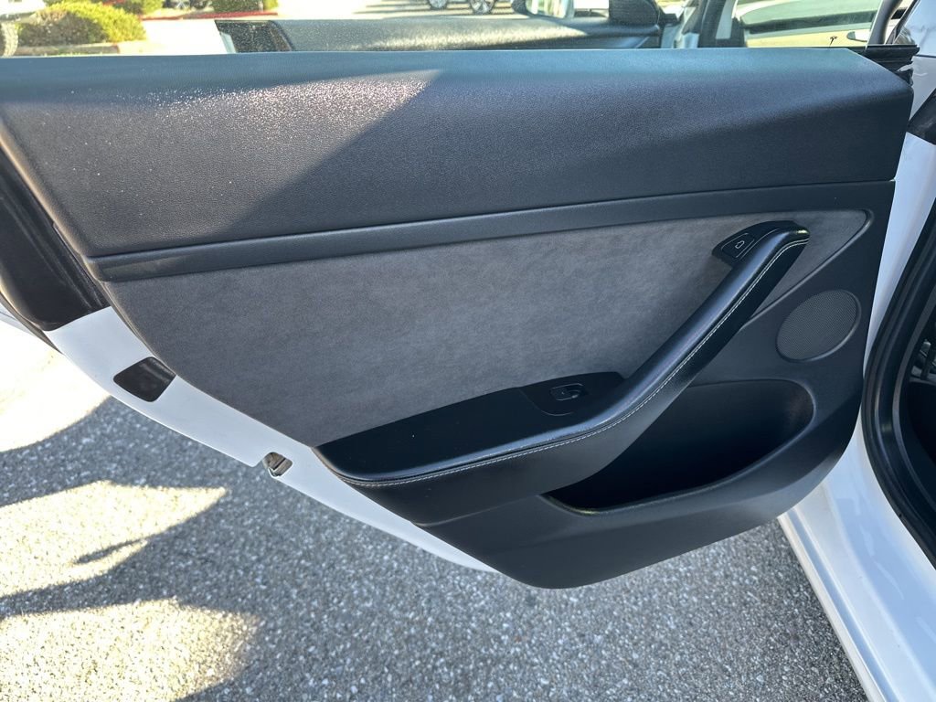 Used 2021 Tesla Model 3 Long Range image 21
