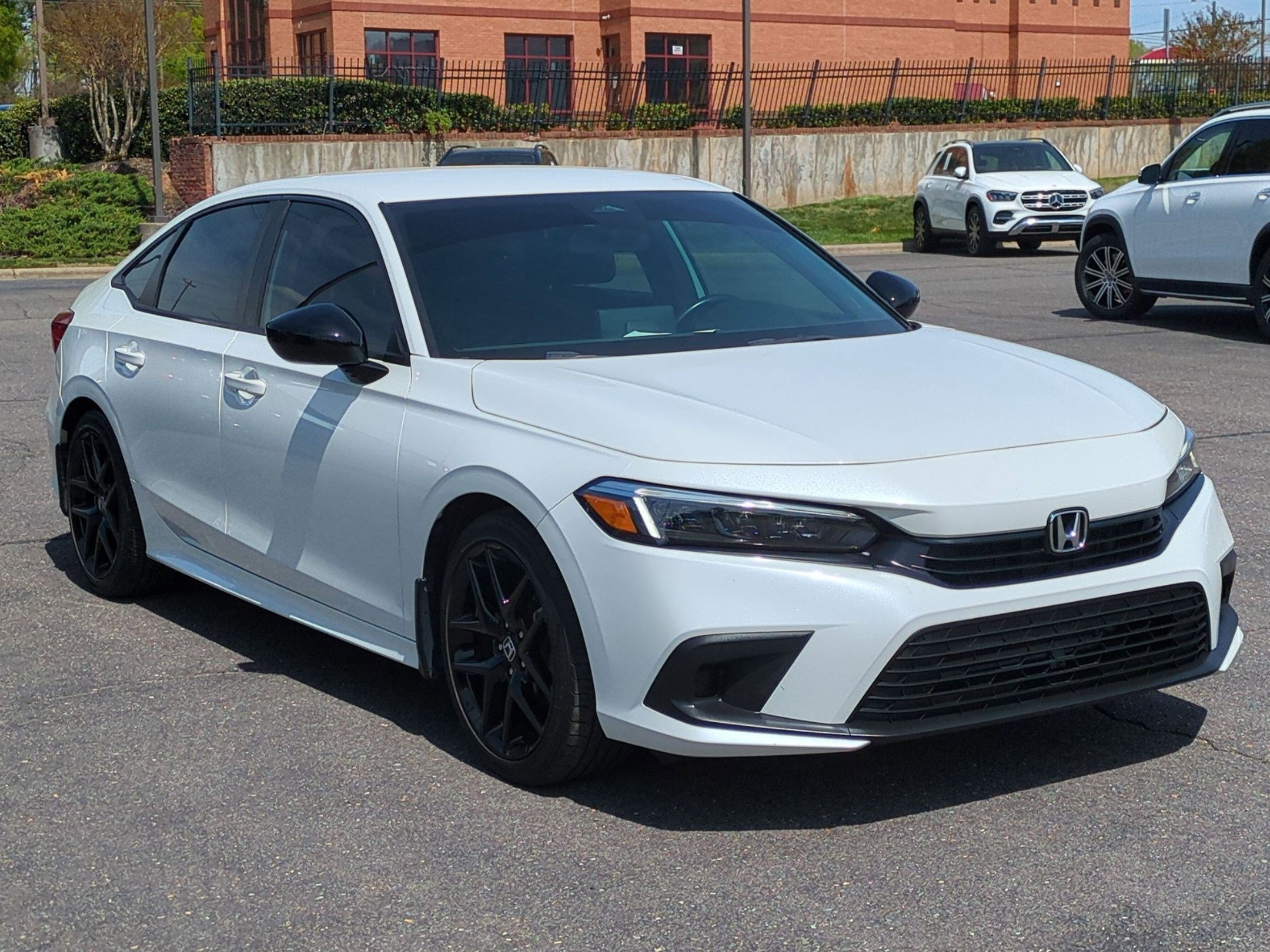 Used 2022 Honda Civic Sport image 2