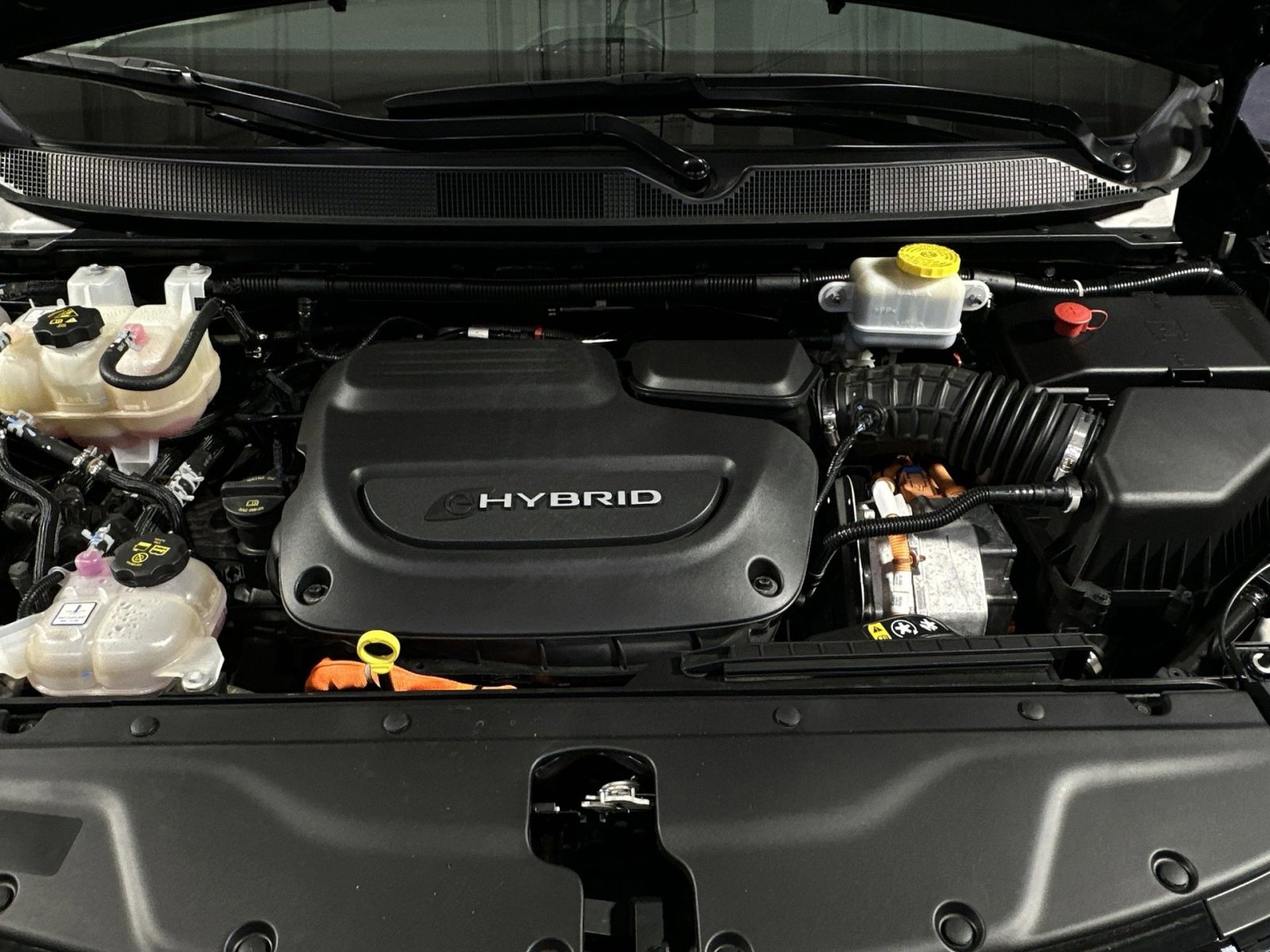 Used 2022 Chrysler Pacifica Touring-L w/ Uconnect Theater Family Group image 41