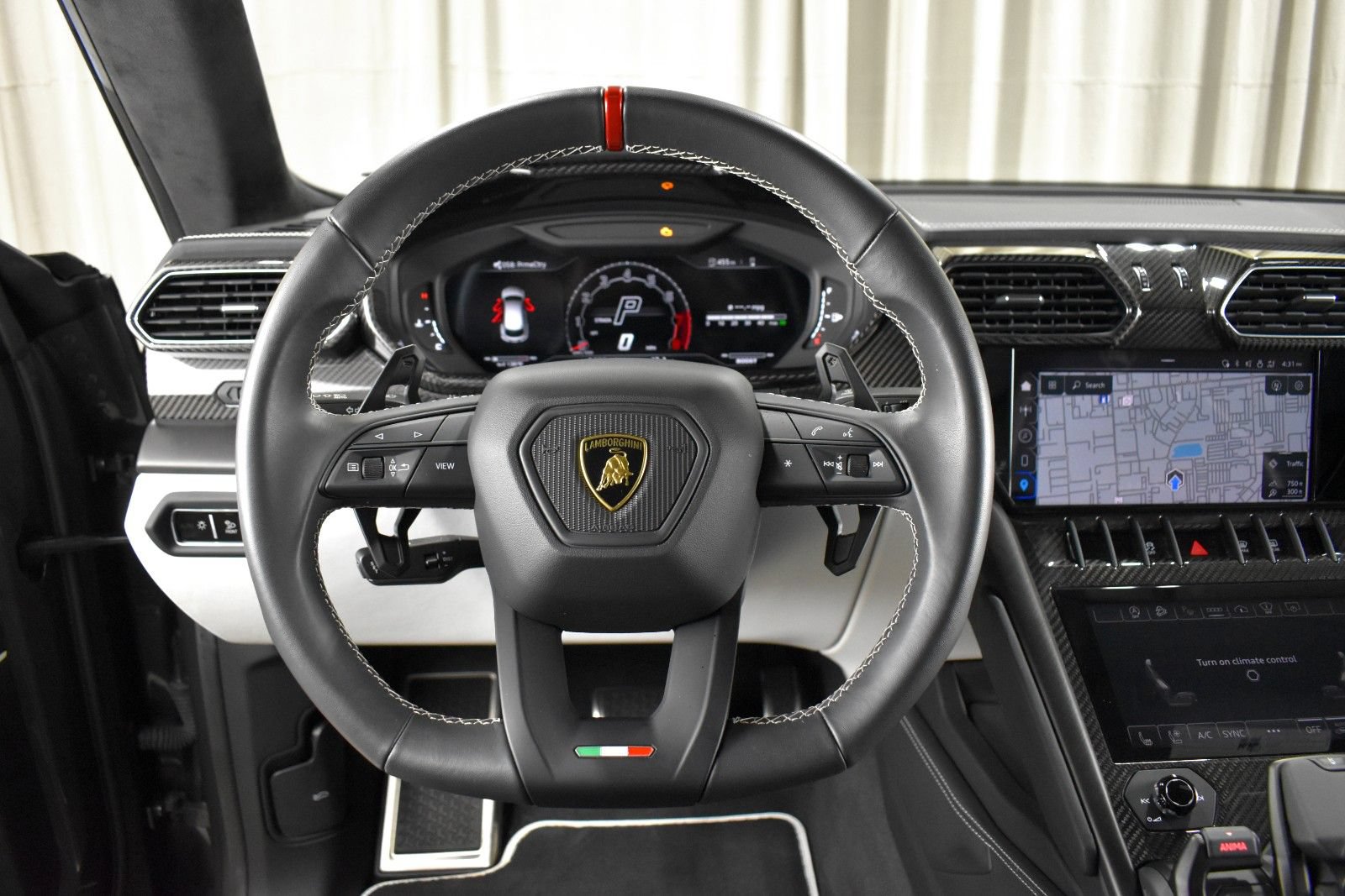 Used 2024 Lamborghini Urus S AWD/4WD image 19