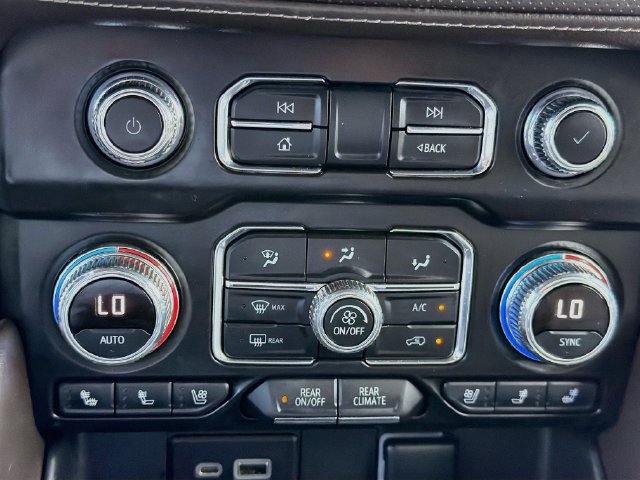 Used 2022 GMC Yukon SLT w/ SLT Luxury Package RWD image 36