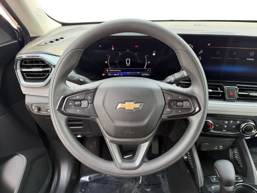 Used 2024 Chevrolet TrailBlazer LT AWD/4WD image 12