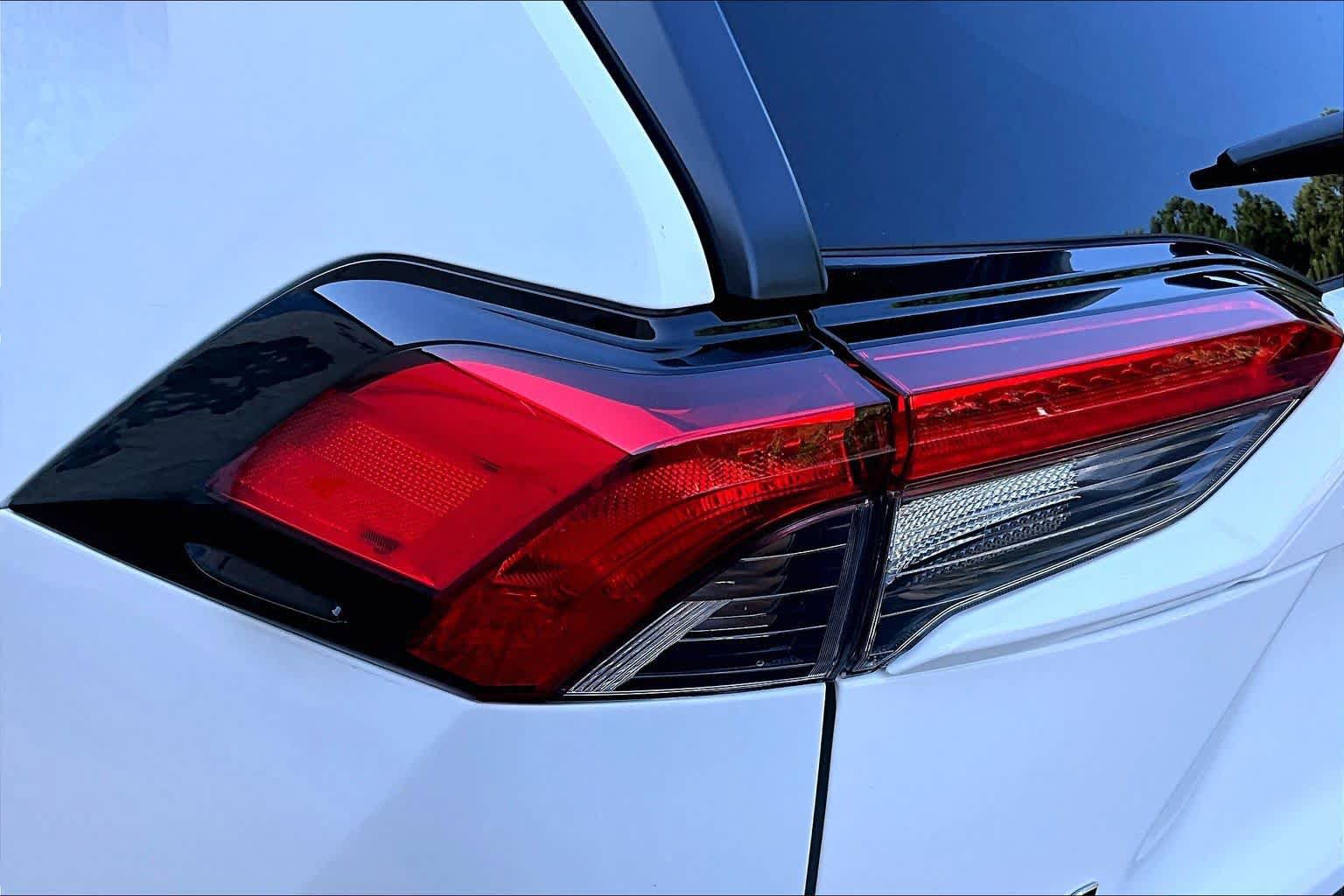 Certified 2025 Toyota RAV4 XLE AWD/4WD image 29