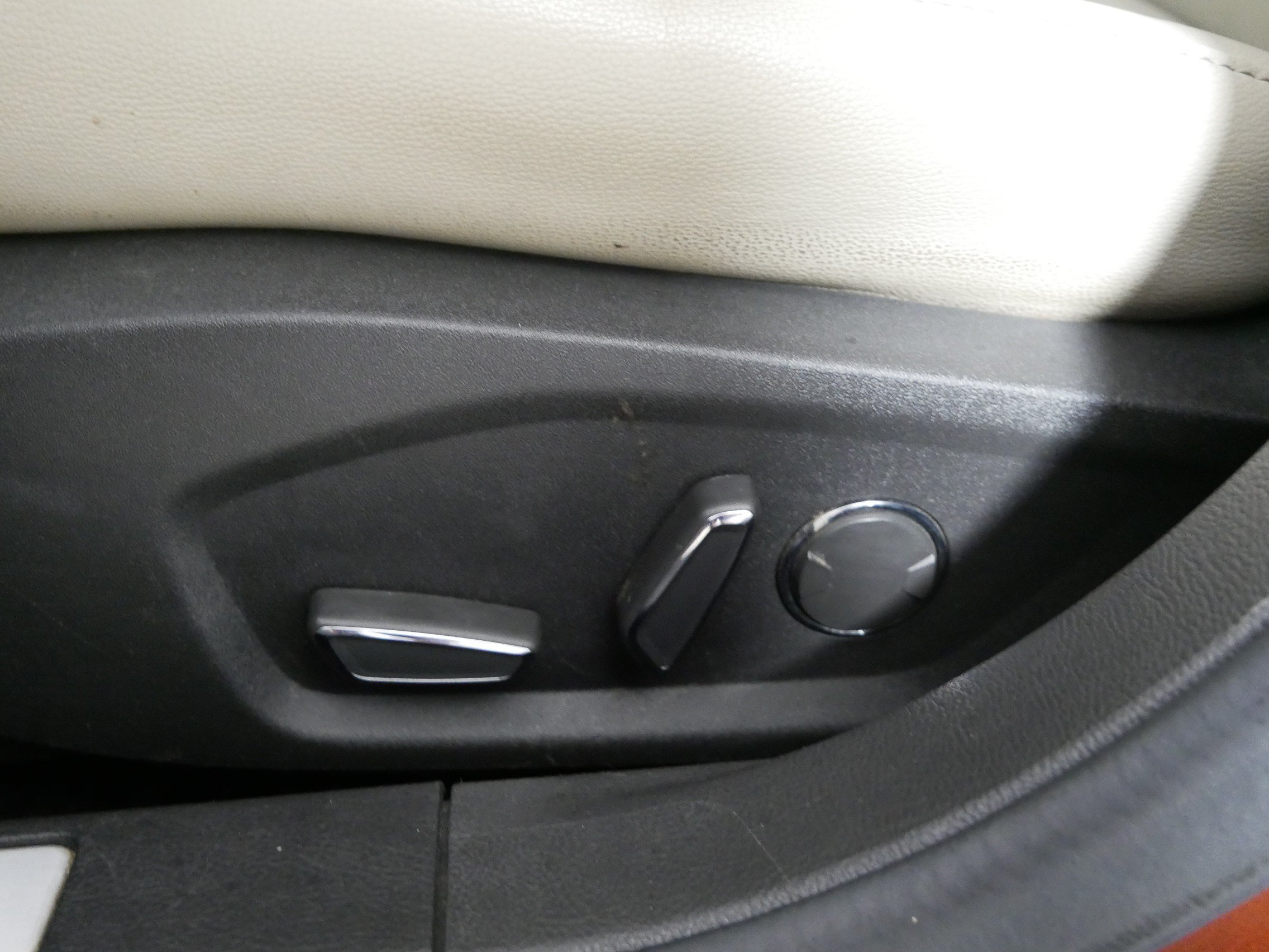 Used 2016 Ford Fusion Titanium FWD image 20