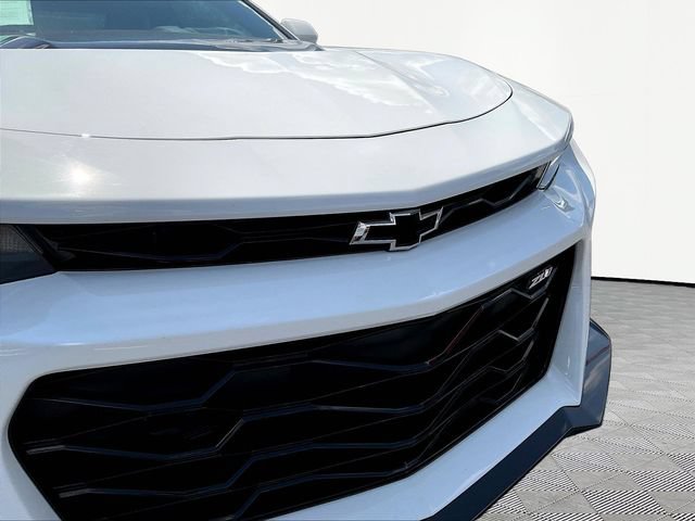 Used 2021 Chevrolet Camaro ZL1 RWD image 31