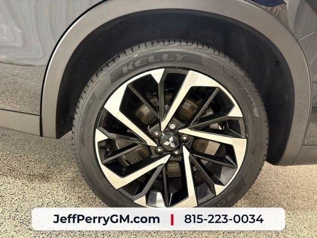 Used 2022 Mitsubishi Outlander SE AWD/4WD image 33