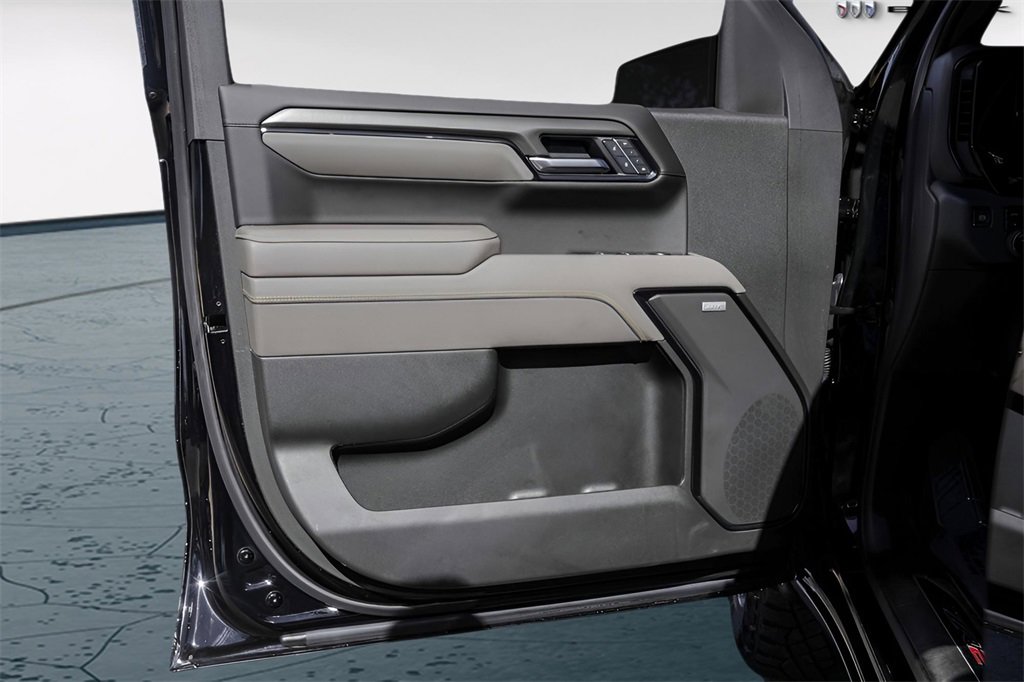 Certified 2025 Chevrolet Silverado 1500 ZR2 w/ Technology Package image 27