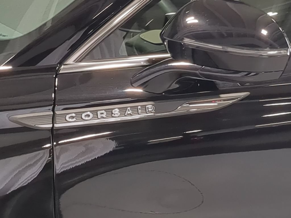 Used 2023 Lincoln Corsair AWD w/ Equipment Group 101A image 13