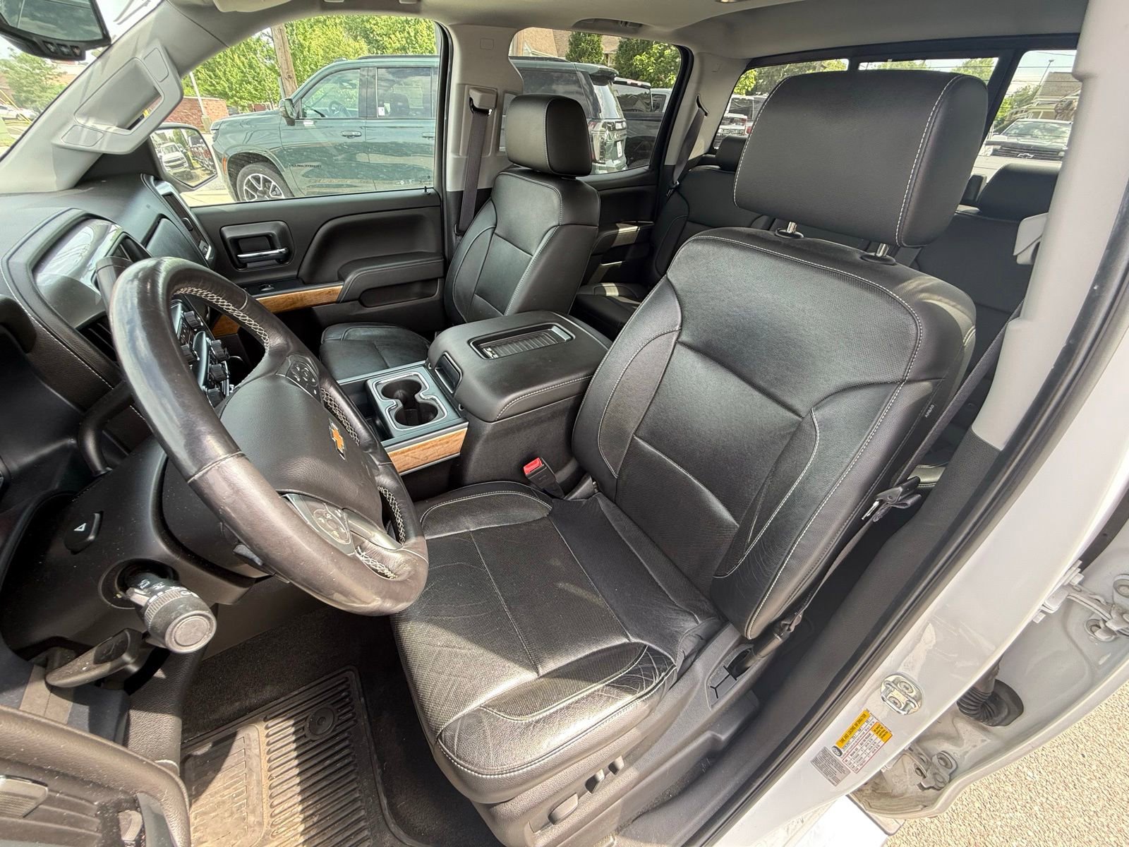 Used 2017 Chevrolet Silverado 1500 LTZ w/ Sport Package AWD/4WD image 21