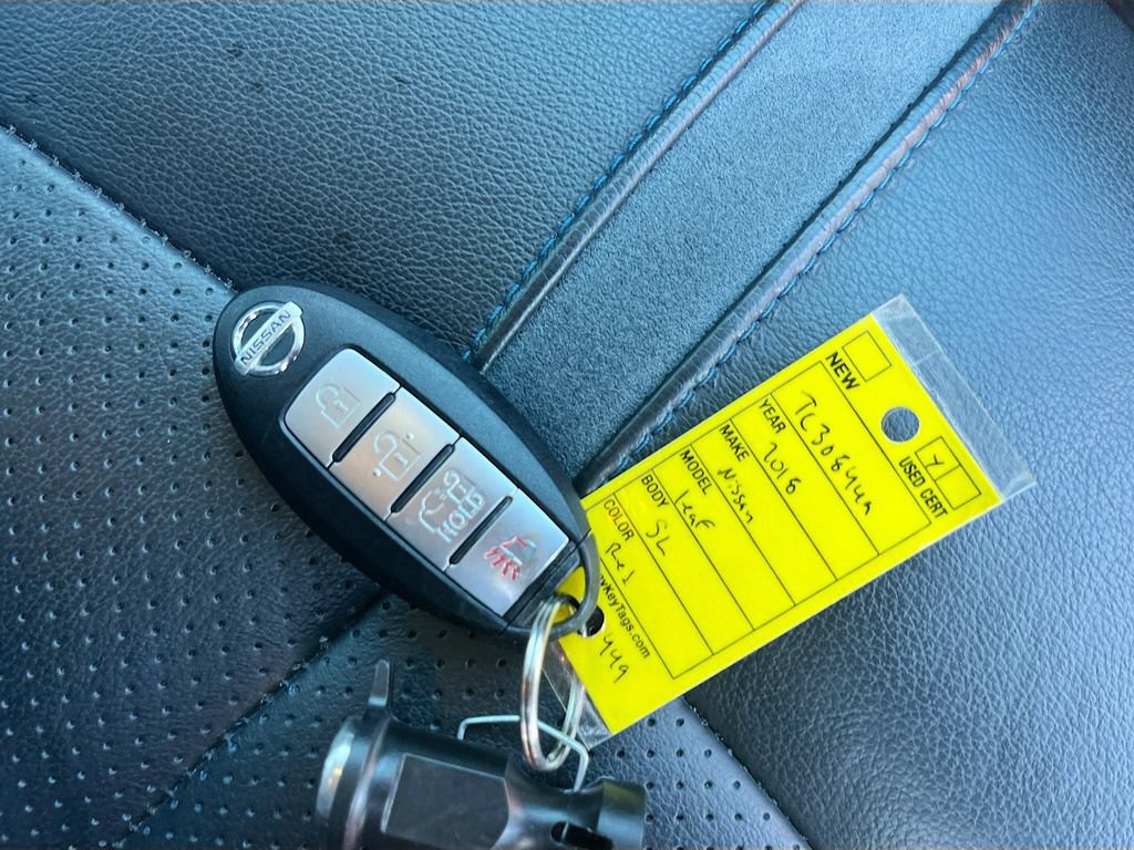 Used 2018 Nissan Leaf SL w/ Protection Package FWD image 33